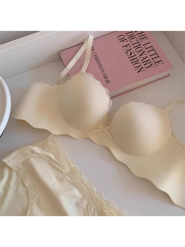 Комплект бесшовных бюстгальтер – обзор и цена T Shirt Bra Seamless